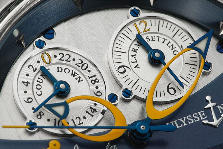 Twin sub-dials offer a unique approach to setting an alarm, and are very easy to use